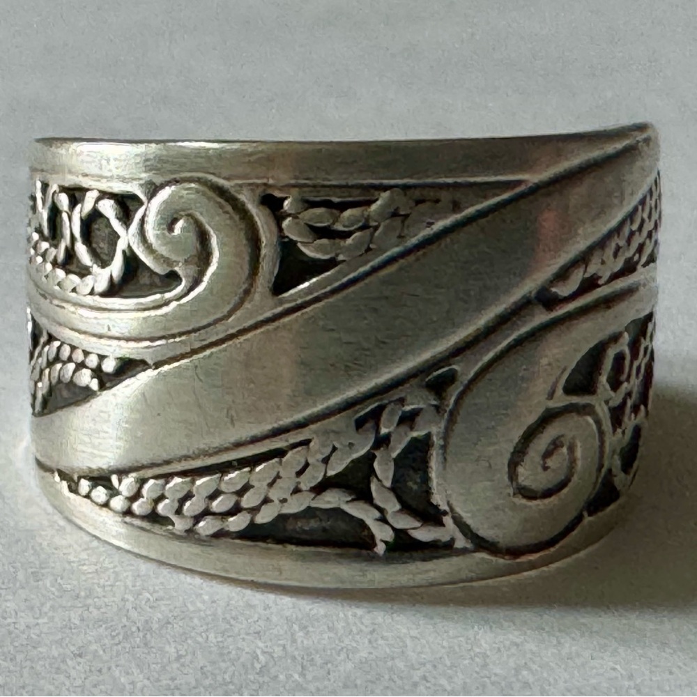 Vintage Sterling Silver Wide Cigar Band Ring Size 7.25 Ethnic BOHO Chic Handmade